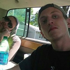 Meet your Posher, Stone